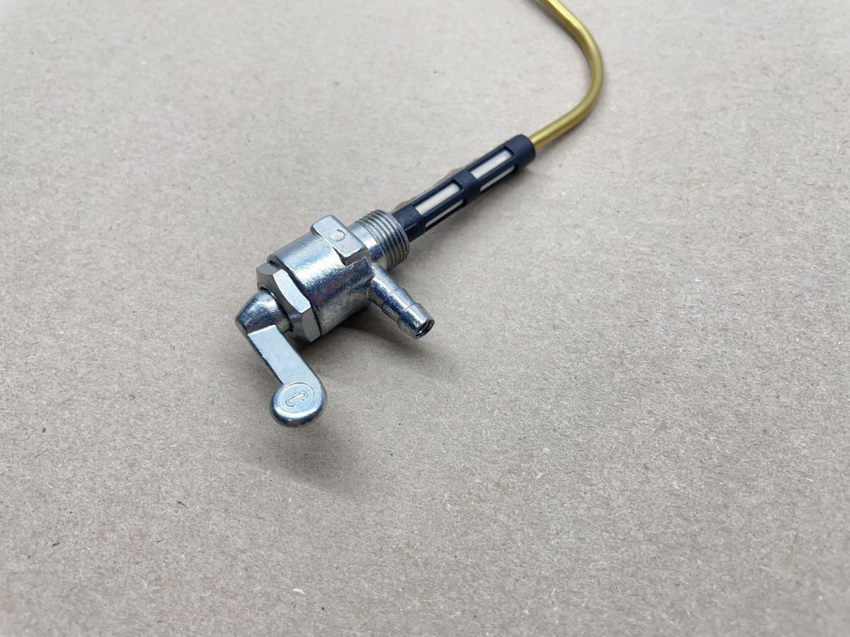 Benzinhahn M12x1 für Piaggio Ciao 25 A L P PX SC Lusso  NEU (94-370)