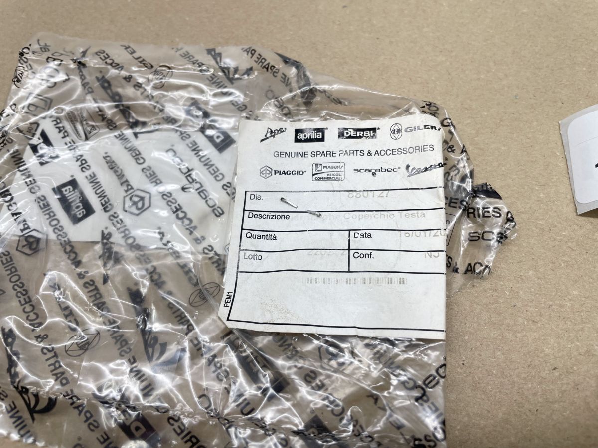 Moto Guzzi California - ORIGINAL Dichtung 880127 spark plug tube gasket  (118-21)