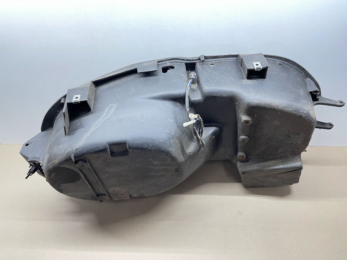 Aprilia Gulliver 50 - Helmfach Staufach Abdeckung Stauraum Verkleidung (76)
