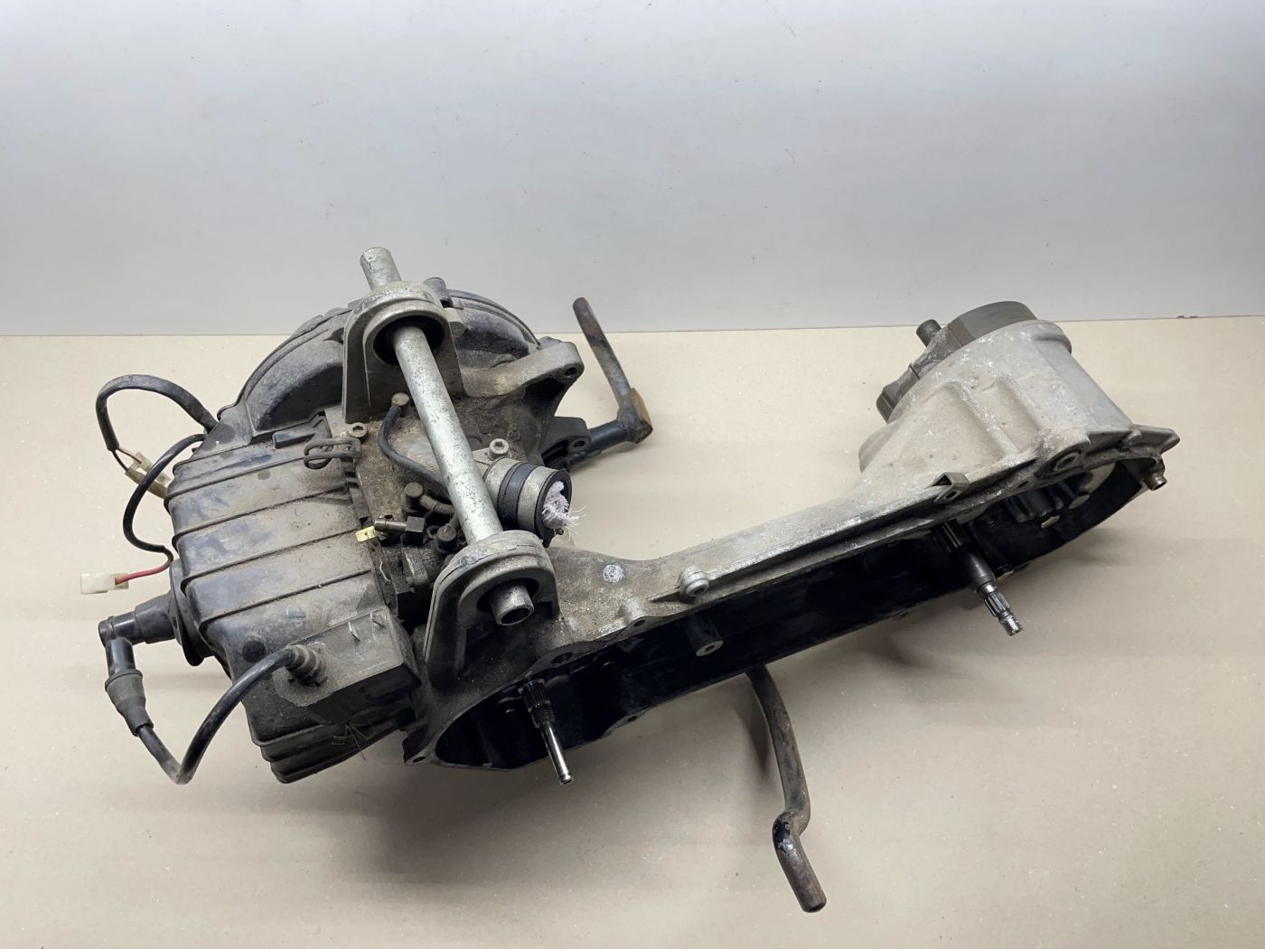 Atala Byte RT10 - Motorblock Zylinder Getriebe Kurbelwelle  (102-17)