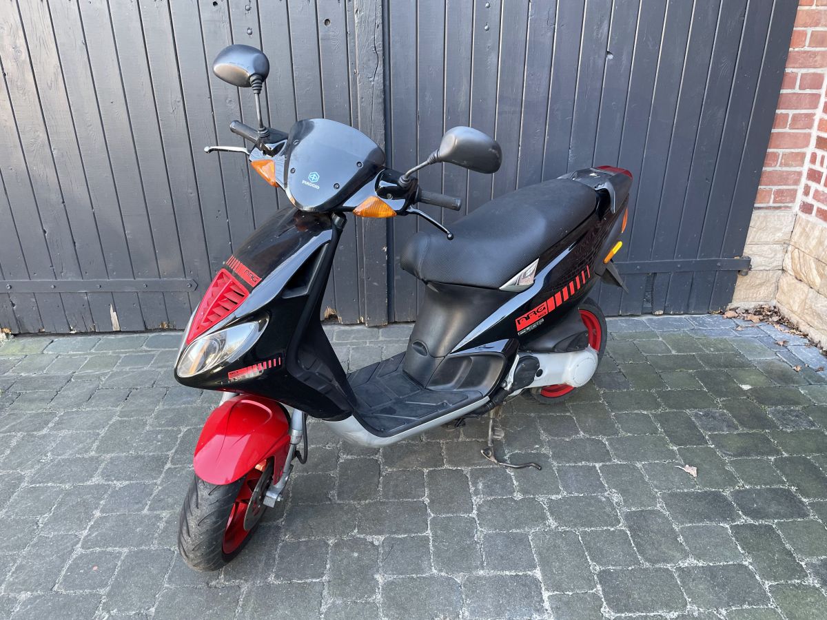 Piaggio NRG MC3 Purejet 50  - Verkleidung Sitzbank Abdeckung Verkleidung (91)