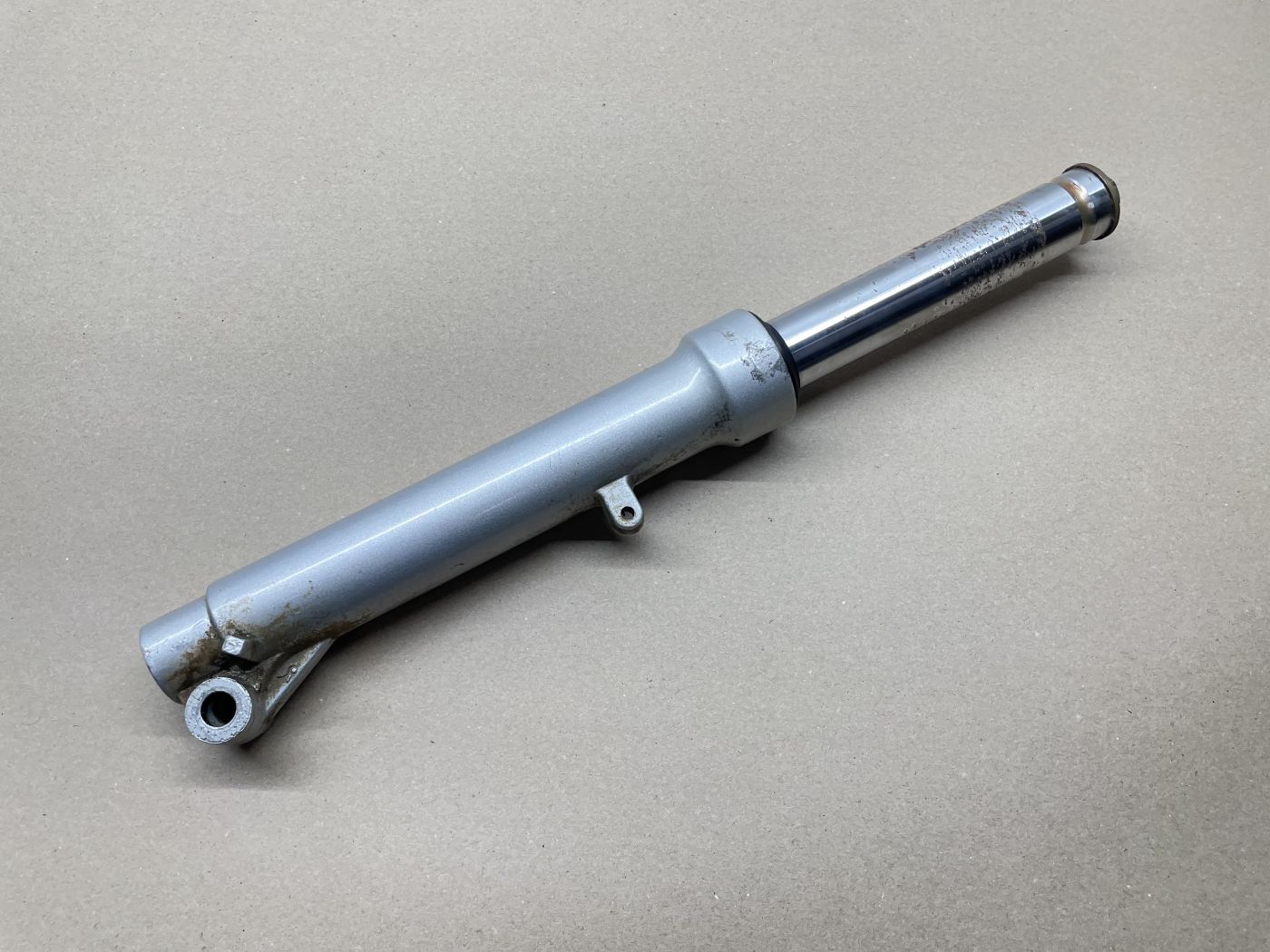 Longjia LJ125T-A Raptor - Gabelholm rechts Stoßdämpfer fork spar (109-2)