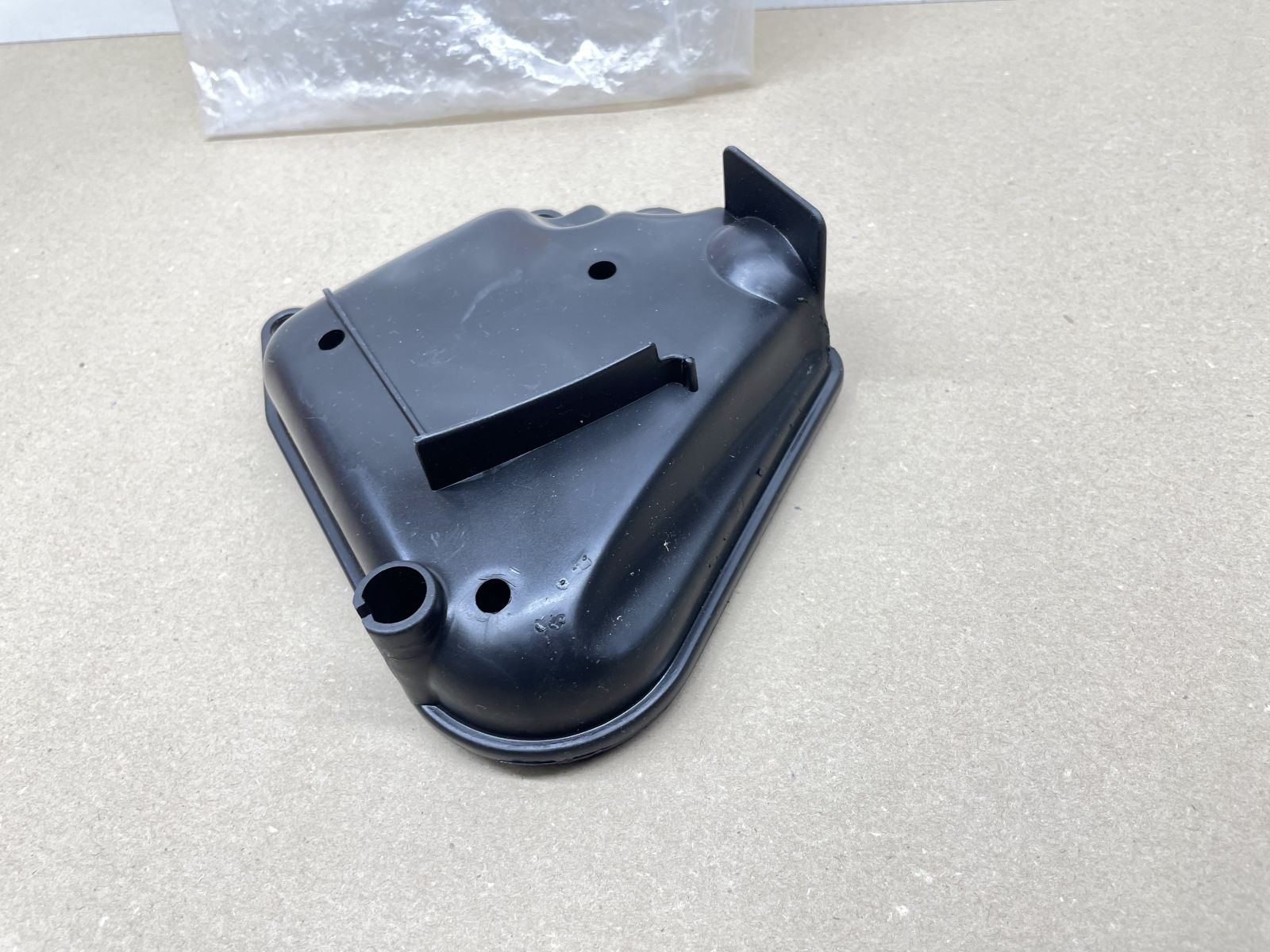 Yamaha Aerox / MBK Nitro - ORIGINAL Luftfilterkasten hinterer Teil NEU (118-27)