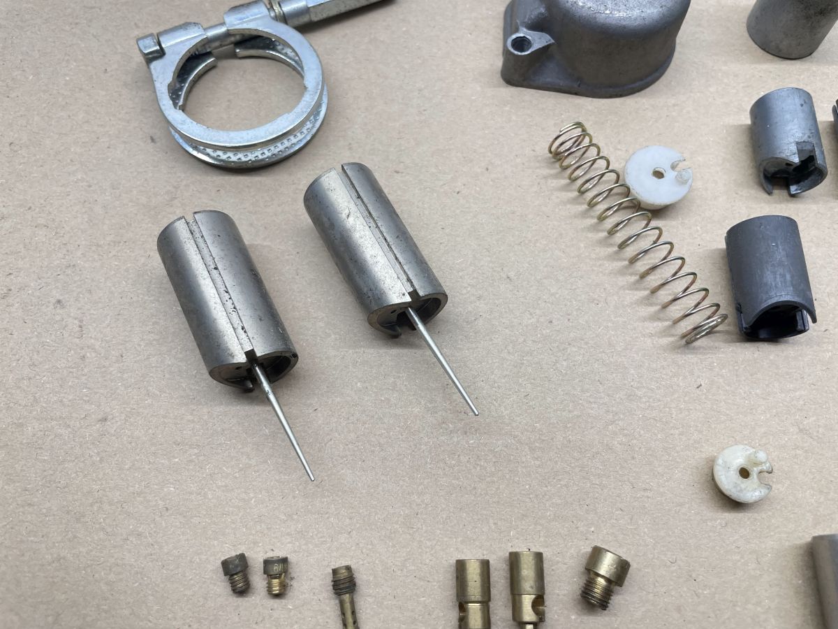 Vespa PK PX ? Vergaserteile Düse Gasschieber Schwimmerkammer Deckel Schelle (W9)