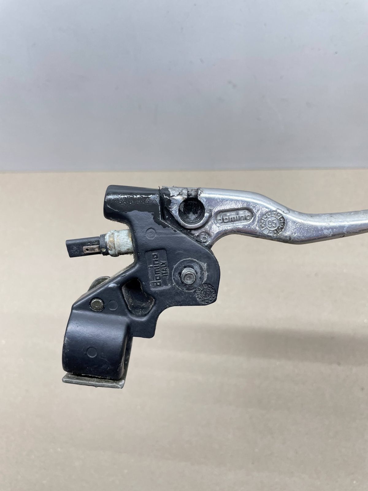 Aprilia Gulliver 50 - Bremsarmatur links Bremshebel Bremse Hinterrad Lenker (76)