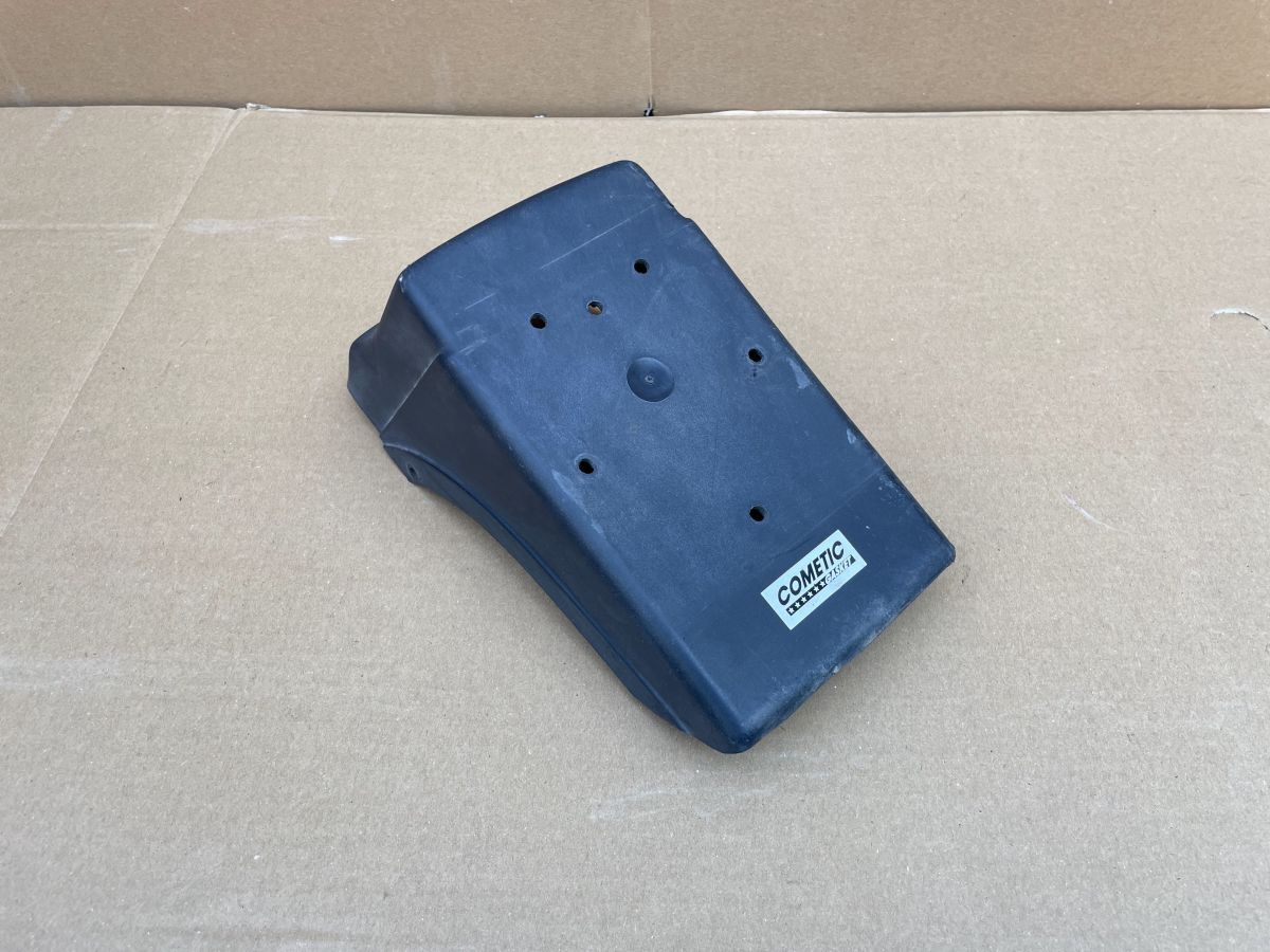 MZ ETZ 125 150 251 301 - Endstück für Hinterradkotflügel Schutzblech (102-V-RO)