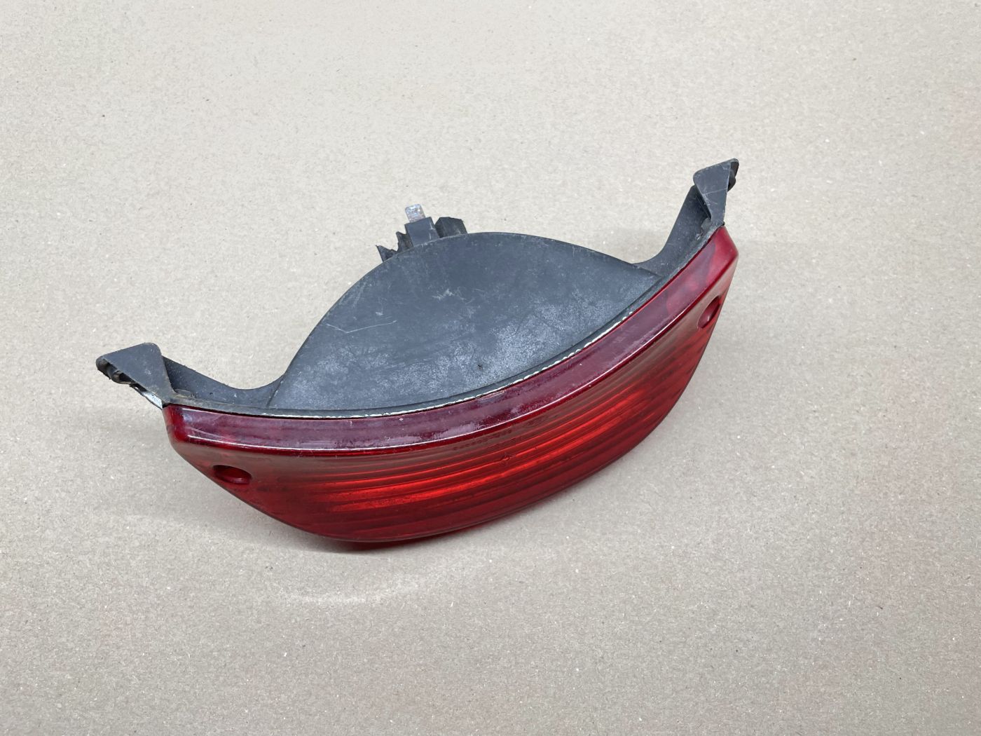 Peugeot Speedfight 1 - original Rücklichtgehäuse Lampe hinten rear light (109-7)