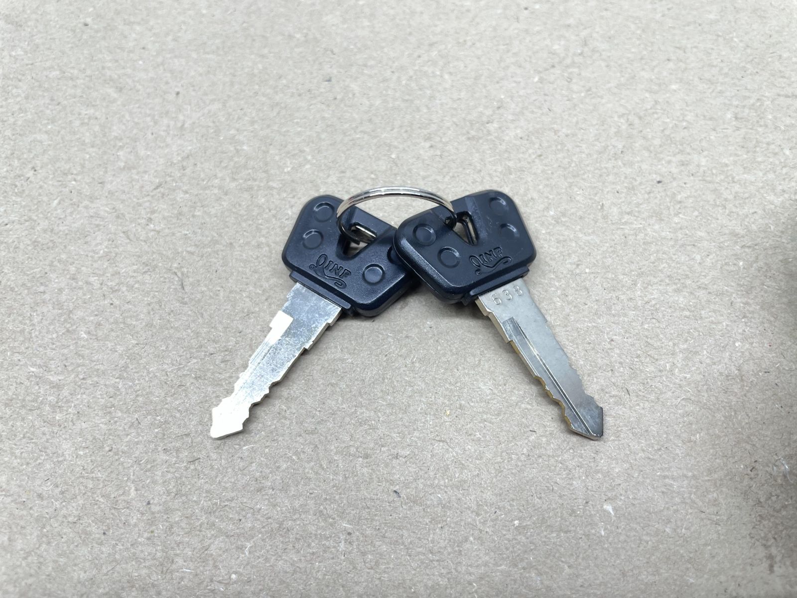 Zündschloss mit 2 Schlüsseln - Yamaha FJ FZ FZR XJ 600 1000 750 1200 NEU (118-24)