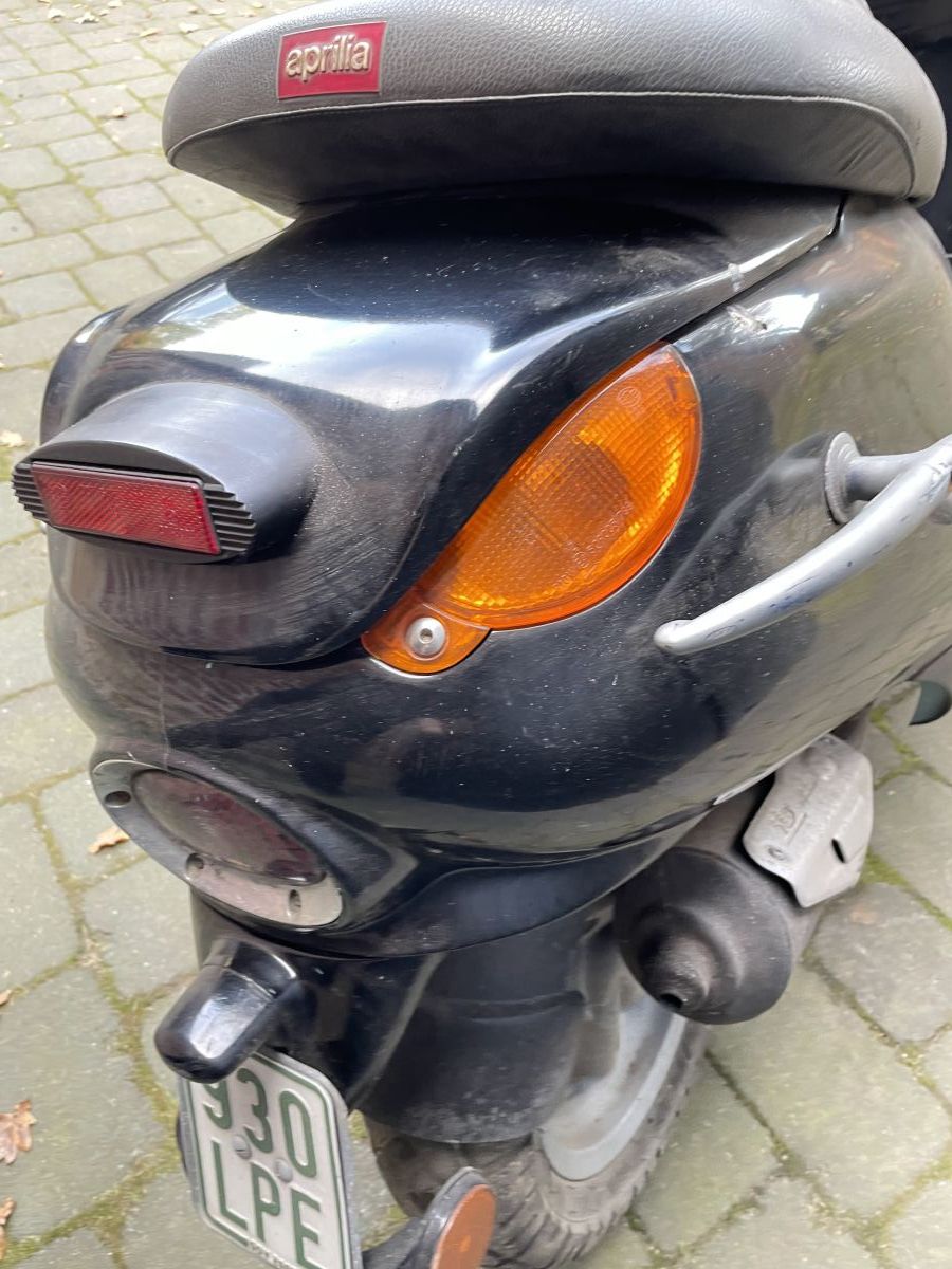 Aprilia Gulliver 50 - ORIGINAL Blinker hinten rechts flasher (102-10)