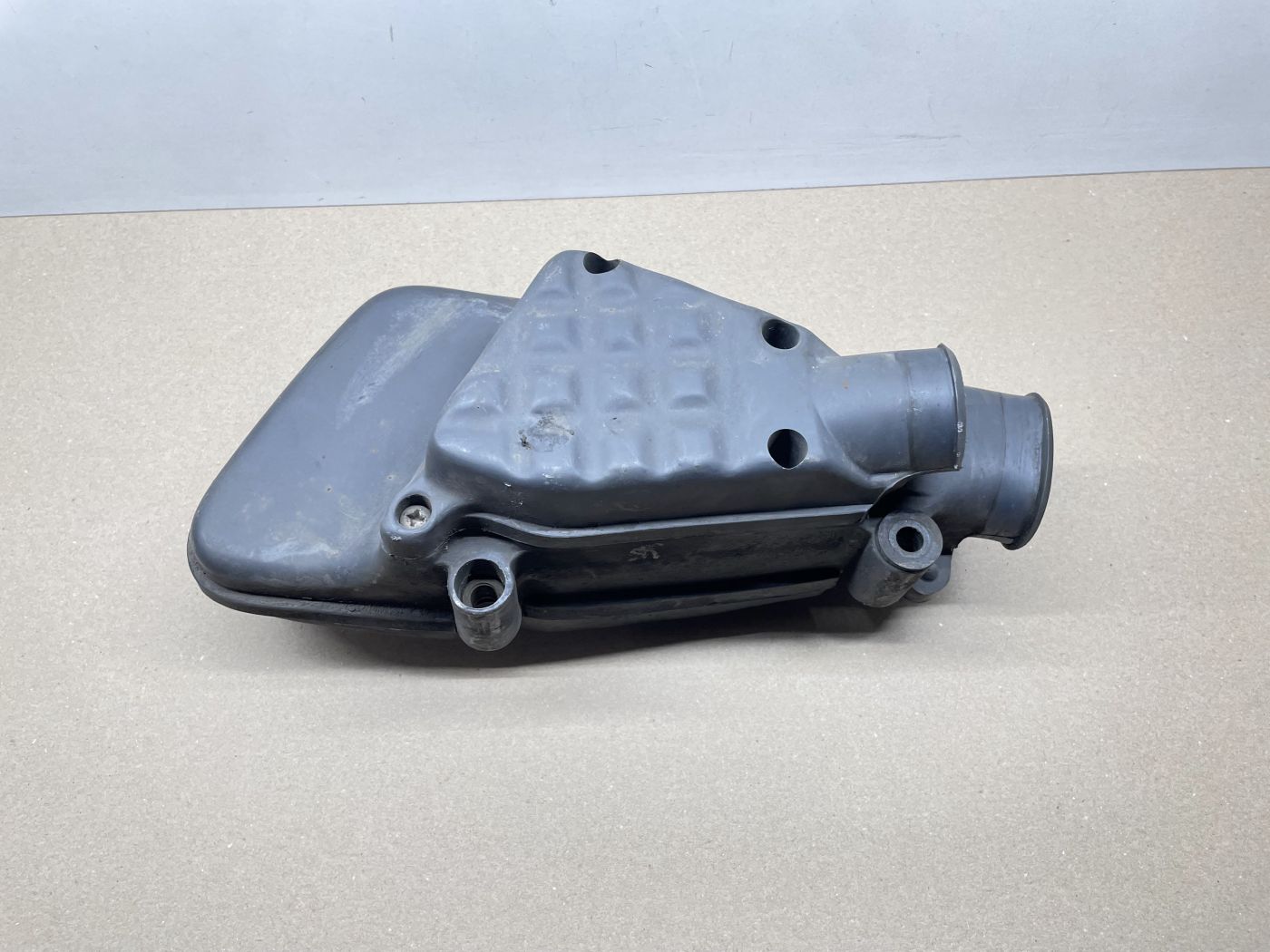 Aprilia Leonardo 125 - Luftfilterkasten Luftfiltergehäuse Luftfilter (109-1)