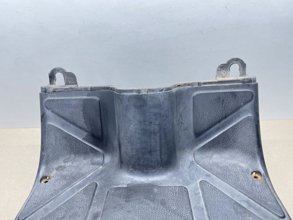 Piaggio TPH XR 50 - original Trittbrett Fußablage Abdeckung Verkleidung (84-28)