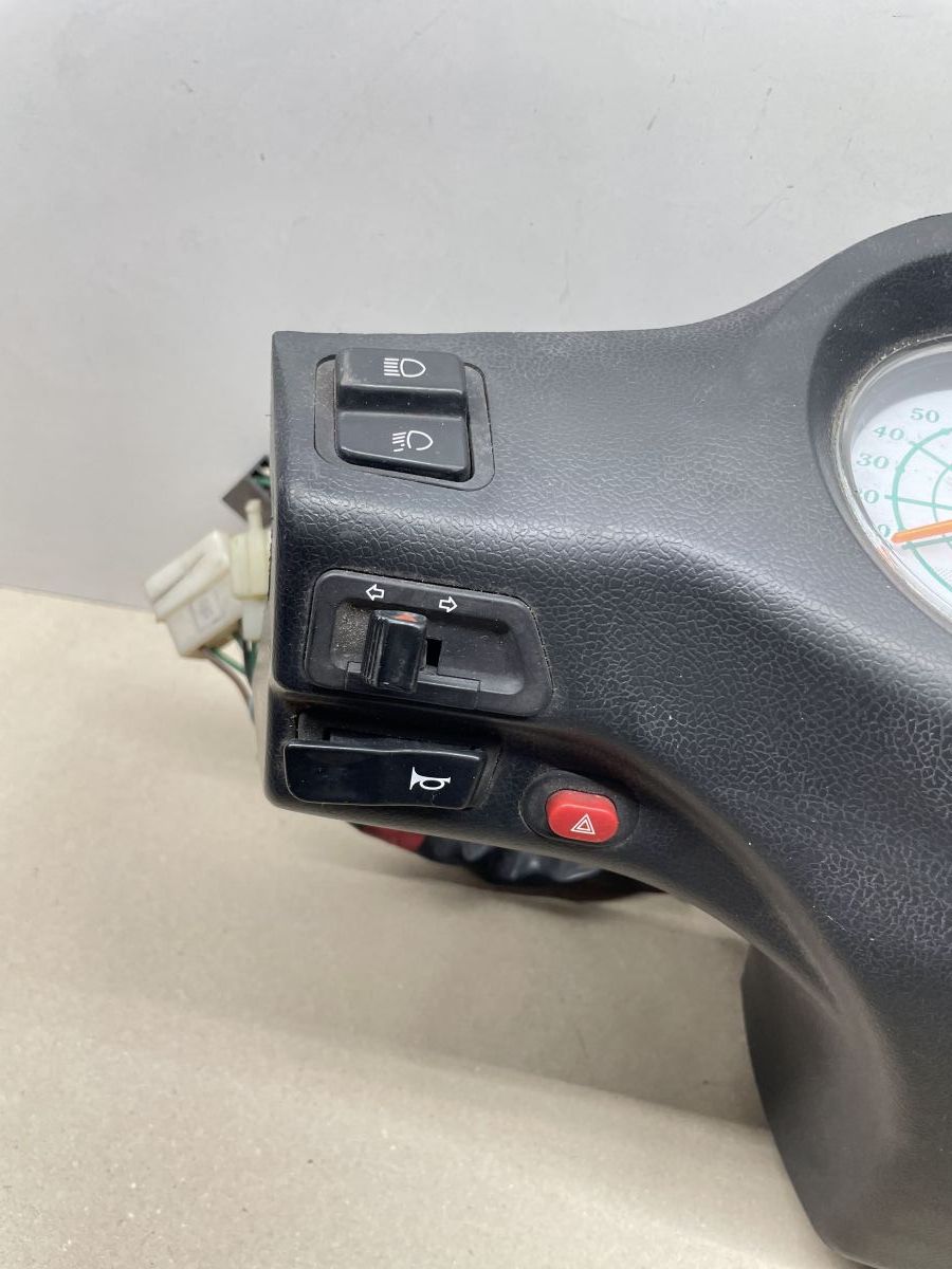 Daelim NS 125 - Tacho Tachoverkleidung Hupe Lichtschalter Blinker (102-1)