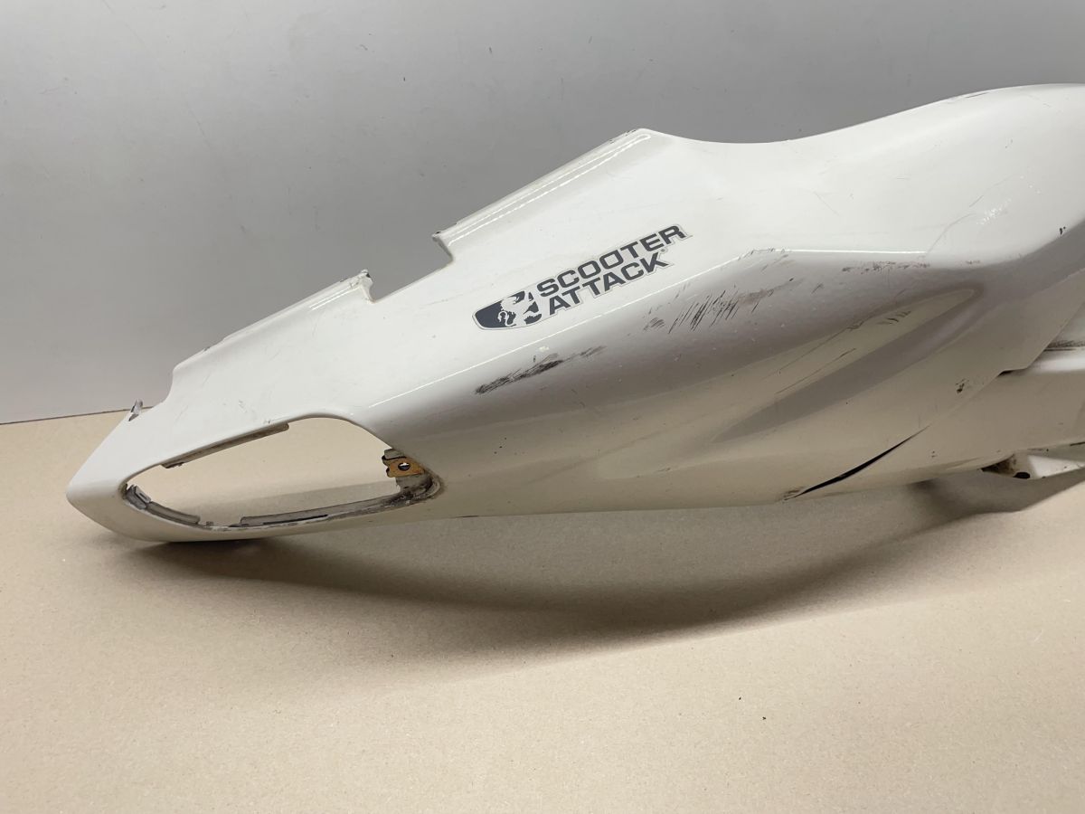 Aprilia SR50 R - Seitenteil rechts Verkleidung Abdeckung Backe fairing (93)