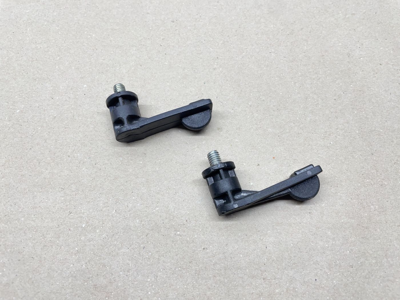 Kynast Mofa - 2x ORIGINAL Hebel Satteldose ? Rahmen Verkleidung  (39-48R)