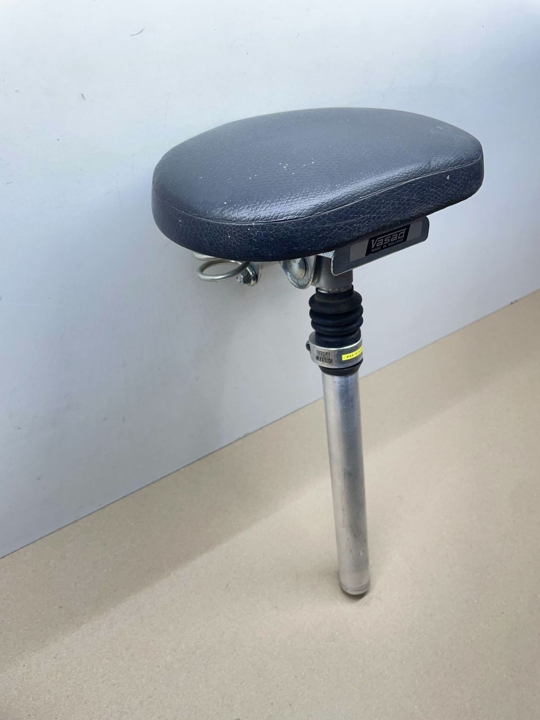 Fahrradsattel Vasad Rocky gefederte Sattelstütze 27.2mm Damen Sattel Rock (112-G1)