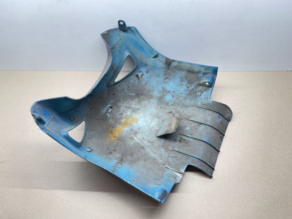 Itteco Shark TR50 - original Unterboden Spritzschutz Verkleidung fairing (72-1)