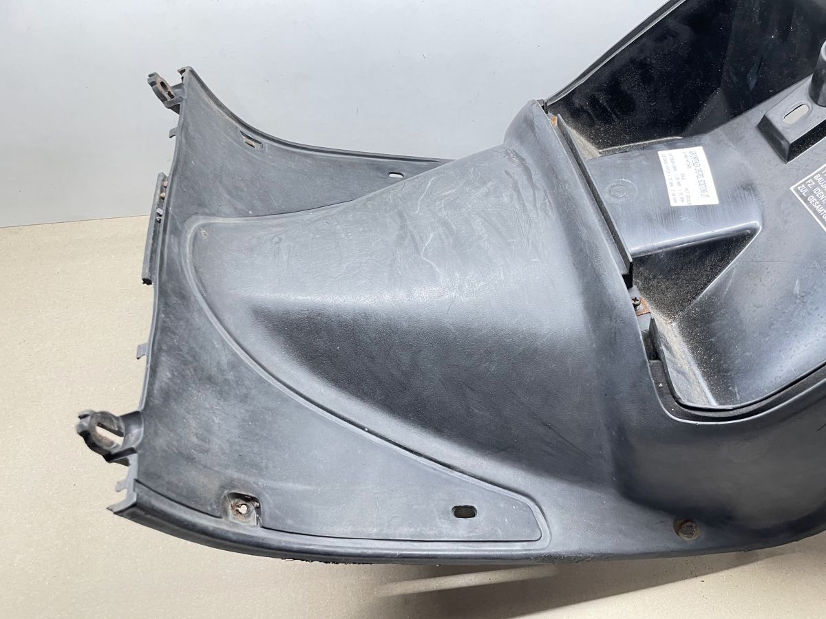 Kreidler Flory 50 2T - Beinschild Abdeckung Verkleidung Innenraum (65-2)