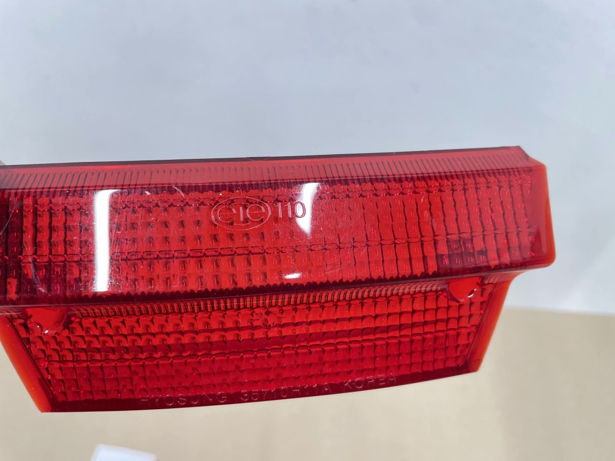 Hyosung Cab SB 50 - ORIGINAL Rücklichtglas NEU Kappe rear light (118-14)