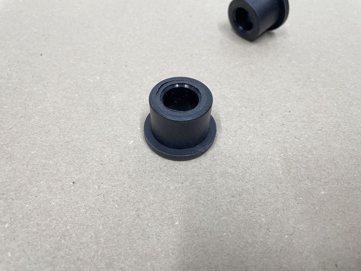 LEM Condor / Cayman - 2x Buchse Vorderradaufhängung Achse Front Suspension Bush (118-8)