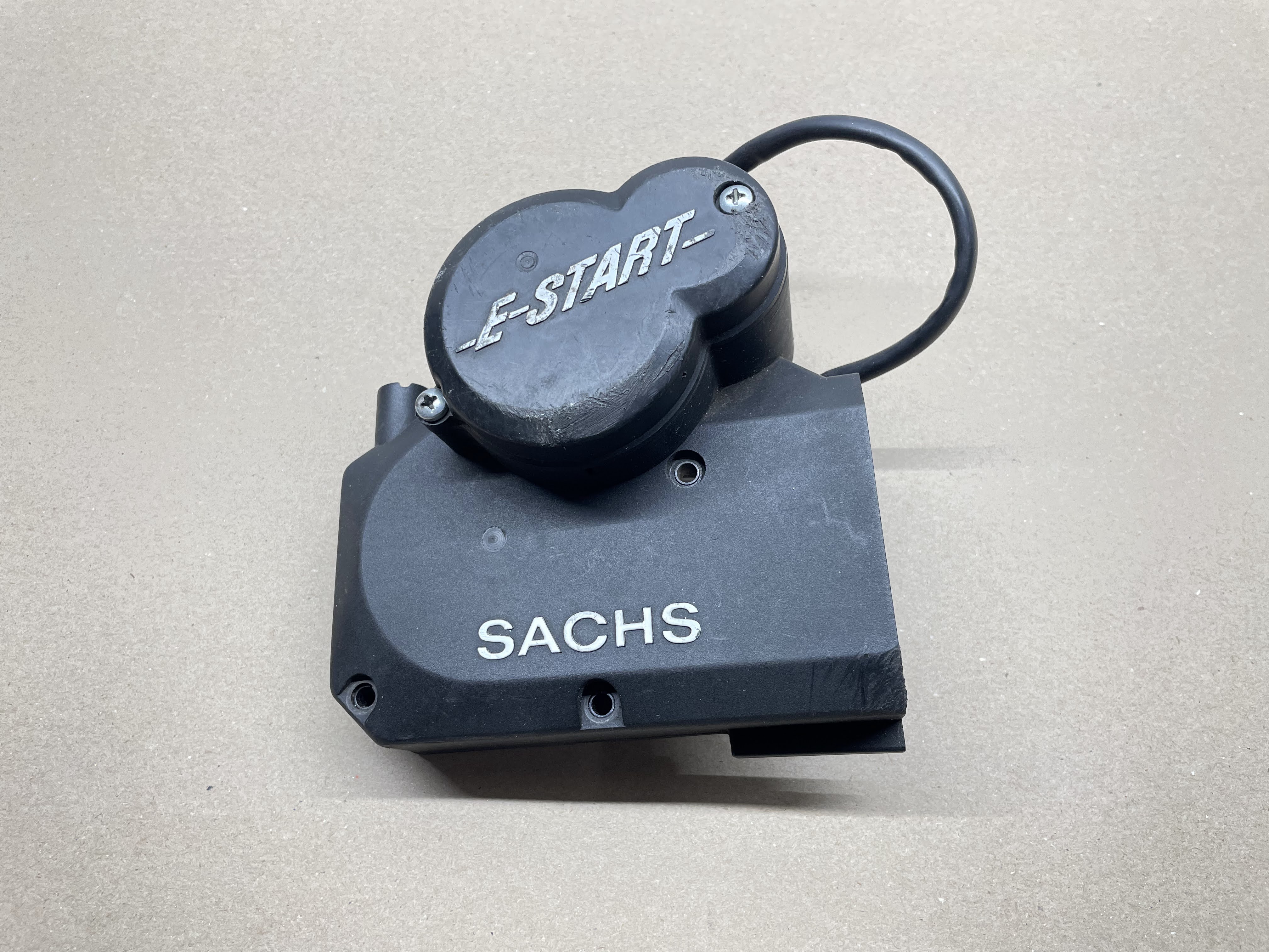 Saxonette Spartamet - Handstarter E-Start Seilzug Seilstarter Deckel Gehäuse (W4-11)