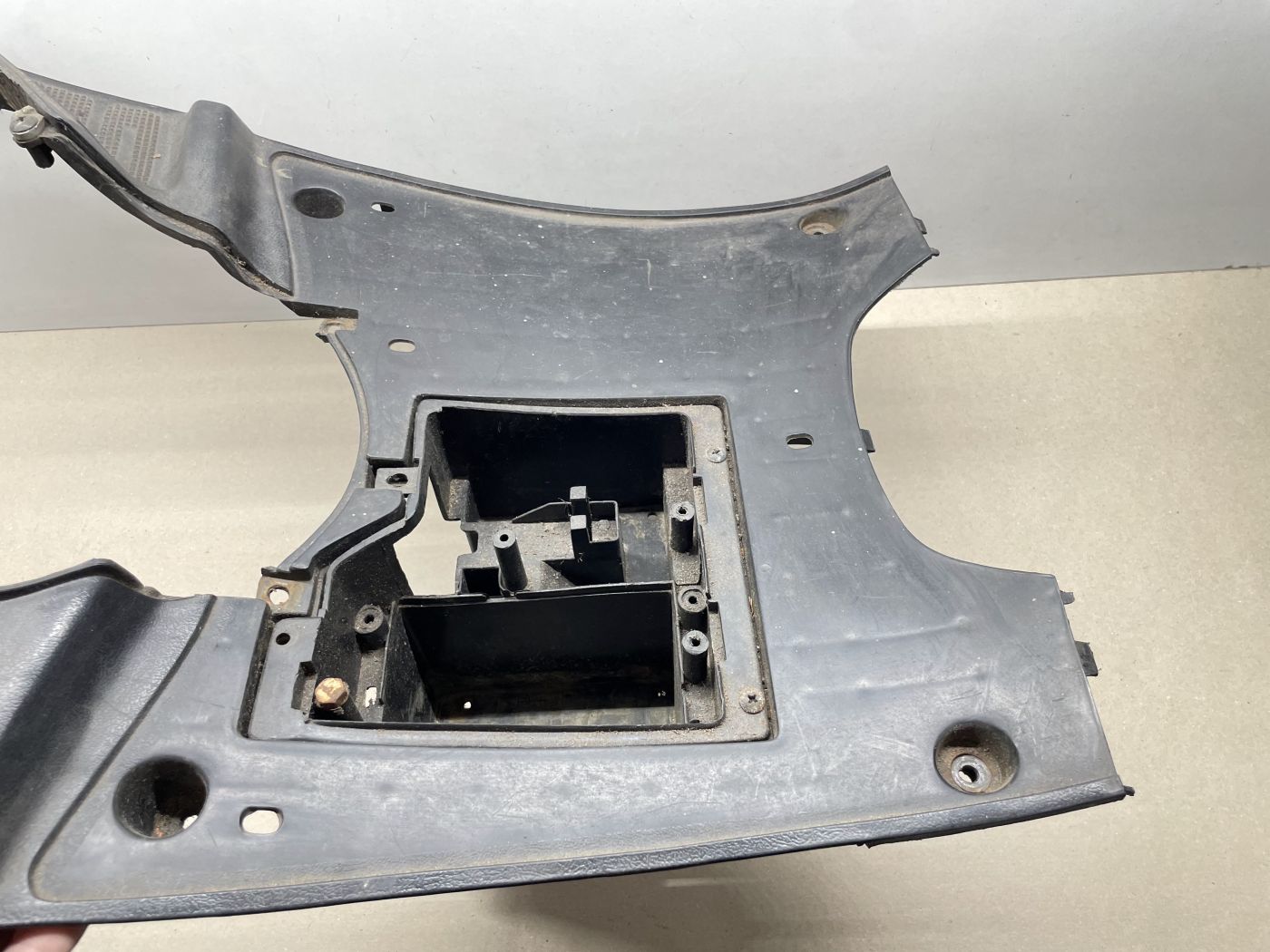 Rex RS 450 - Trittbrett Fußablage Abdeckung Verkleidung (102-15)