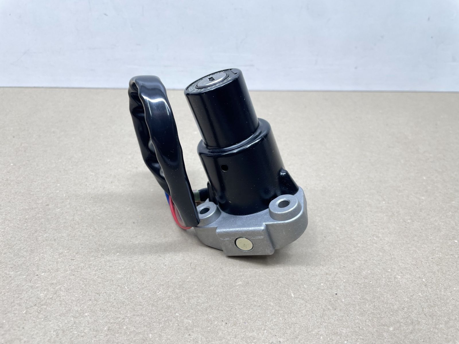 Zündschloss mit 2 Schlüsseln - Yamaha FJ FZ FZR XJ 600 1000 750 1200 NEU (118-24)