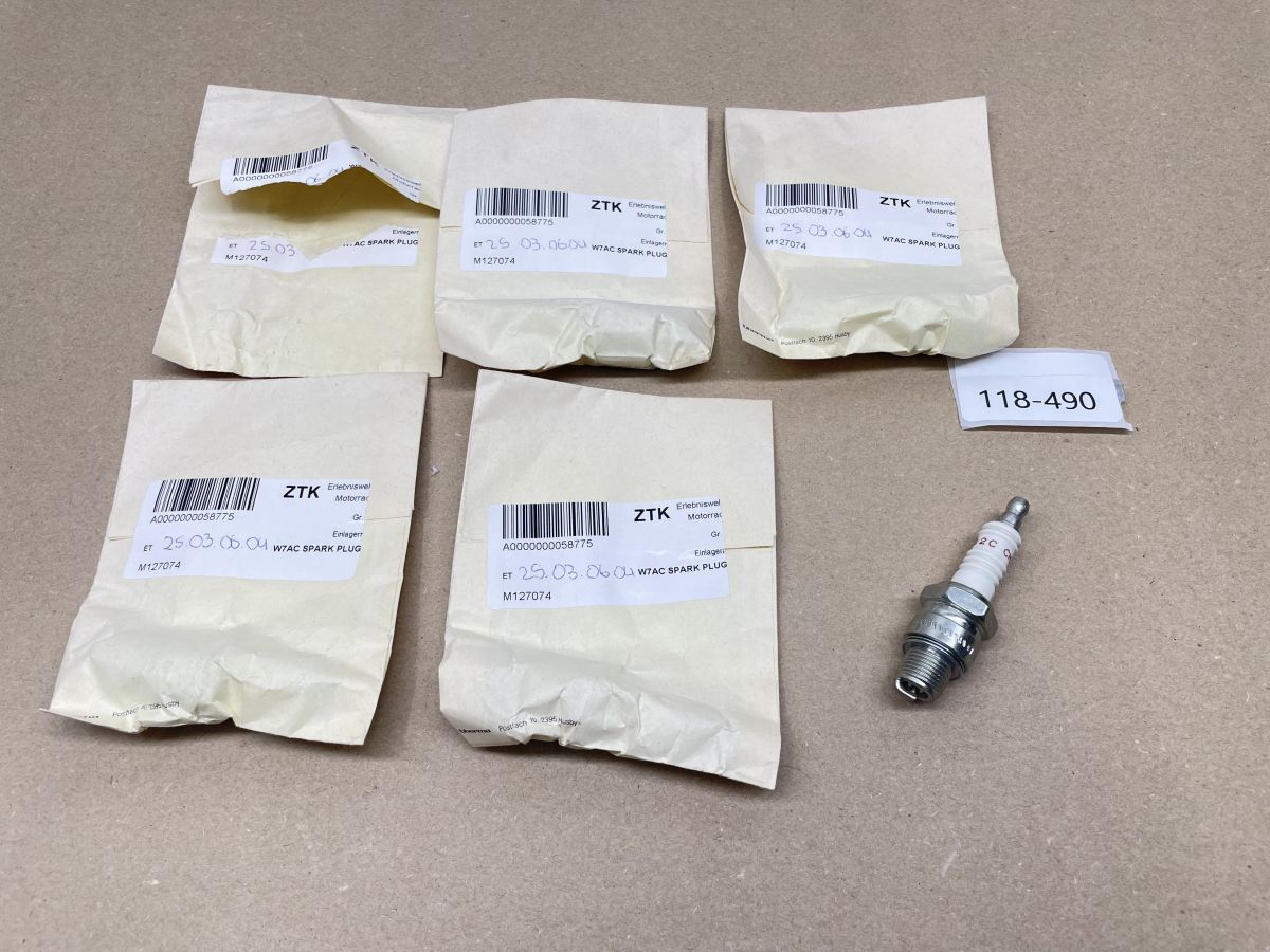 5x Zündkerze Champion L82C - LEM Malaguti Vespa Piaggio spark plug (118-20)