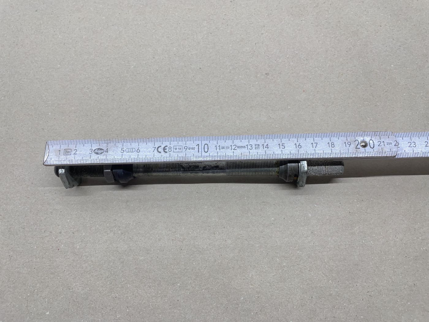Kynast Mofa ? Hinterradachse 190mm NOS Mutter Konus Europa KML   (39-48R)