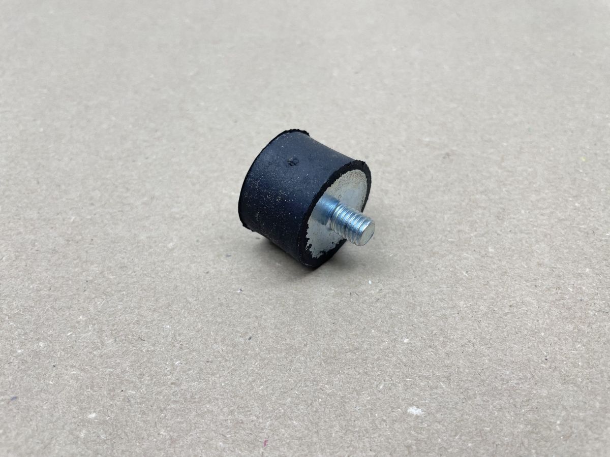 LEM LX2 LX3 R2 R3 - Silentblock Auspuff 0400542 exhaust mounting rubber bush (118-21)