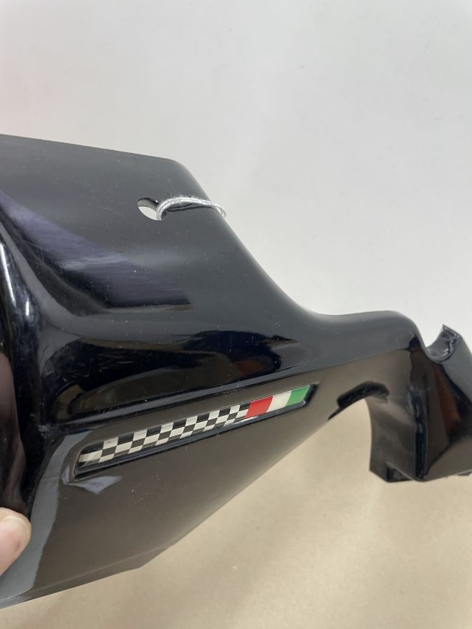 Moto Guzzi V11 - Verkleidung rechts Seitenteil Abdeckung fairing (118-V)