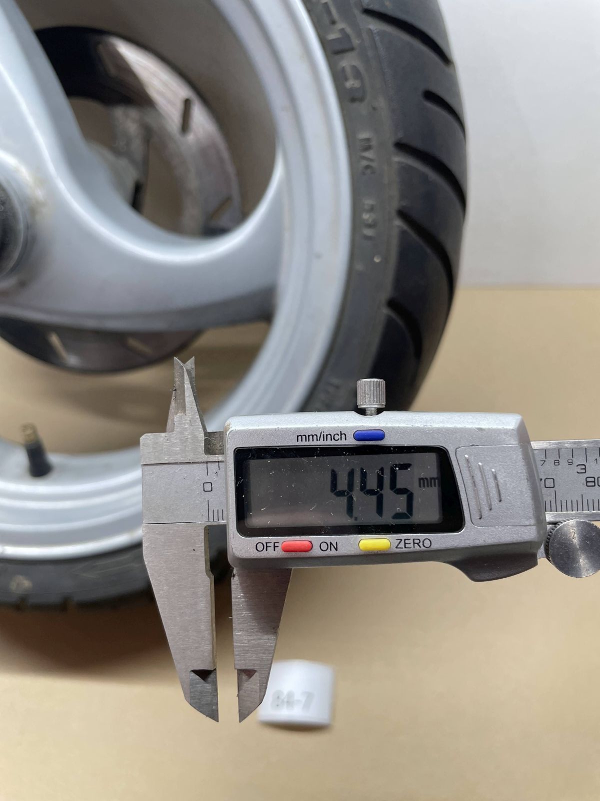 Piaggio TPH 50 - Vorderrad Reifen Felge vorne wheel (84-7)