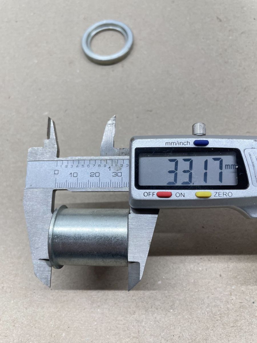 KTM Bora 25 50 - ORIGINAL Distanzsrolle Hinterrad NOS Haltescheibe (39-37)