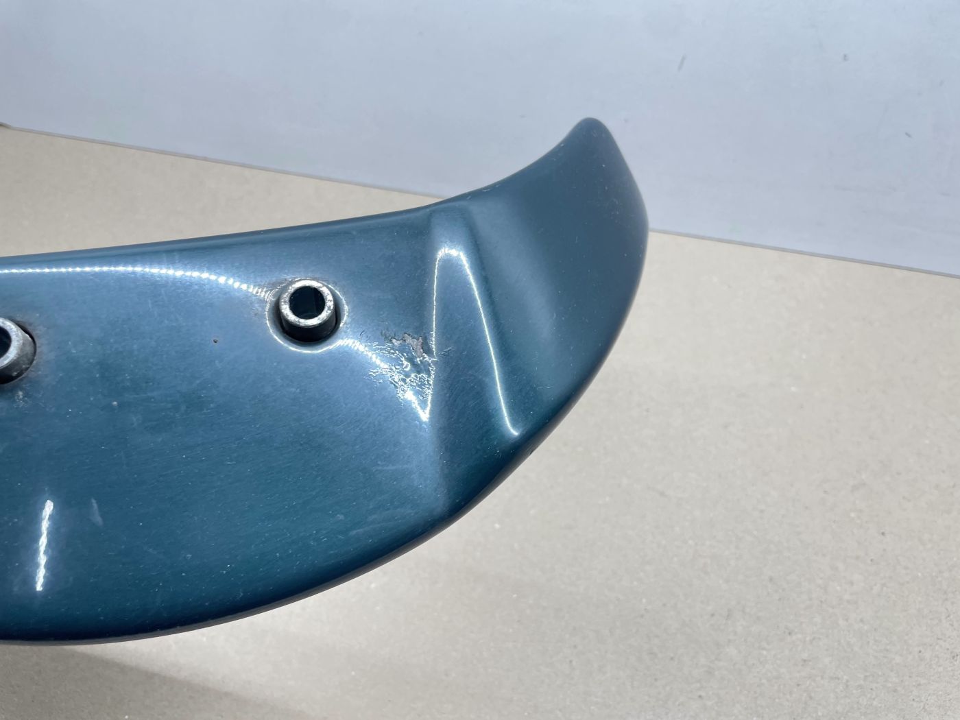Aprilia Leonardo 125 - Heckspoiler Haltergriff Sozius Spoiler Verkleidung  (109-1)