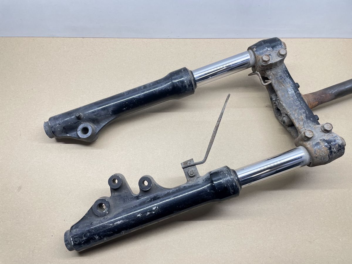 Suzuki AN 125  - Vordergabel Gabel Federung Stoßdämpfer Tachrohr front fork (77)