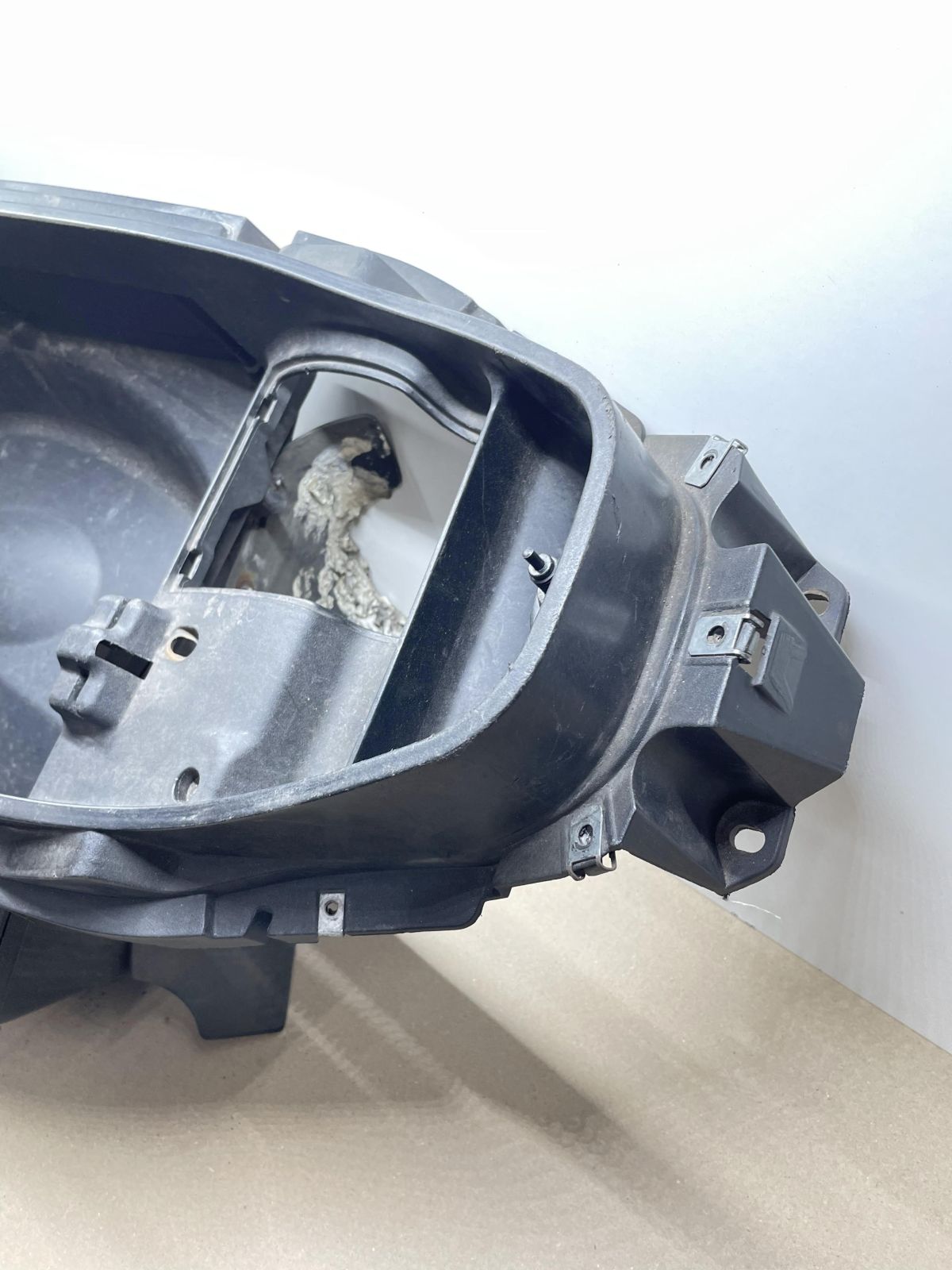Piaggio X9 250 - Helmfach Staufach Verkleidung fairing (75)
