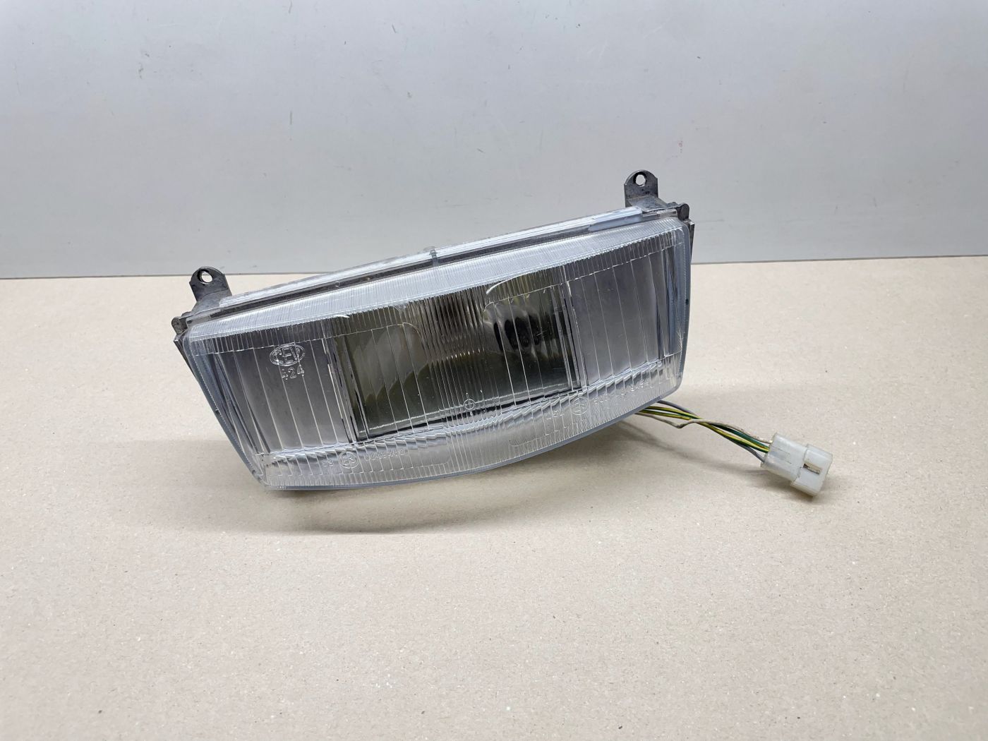 Atala Byte RT10 - orignial CEV Scheinwerfer Licht Lampe vorne  (102-17)