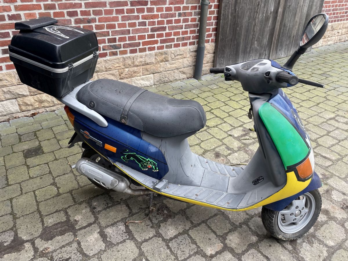 Piaggio Sfera RST 50 - ORIGINAL Gepäckträger + Piaggio Topcase Koffer  (72-2)