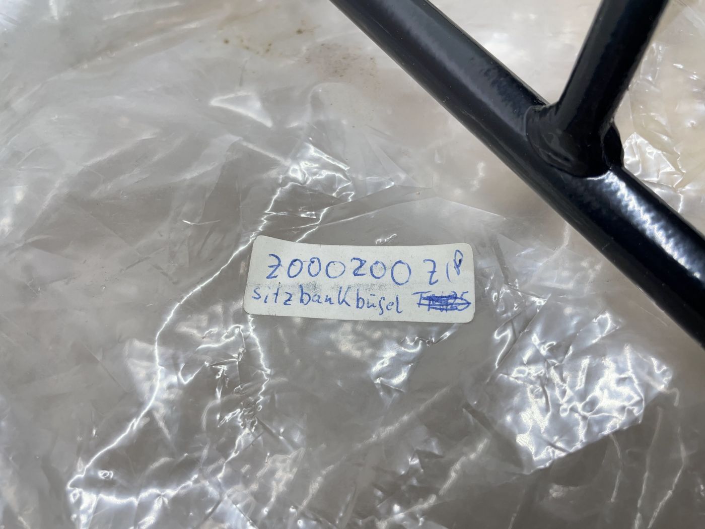 Piaggio TPH 25 50 -  Sitzbankbügel Halterung Gepäckträger Rahmen NOS (118-V)