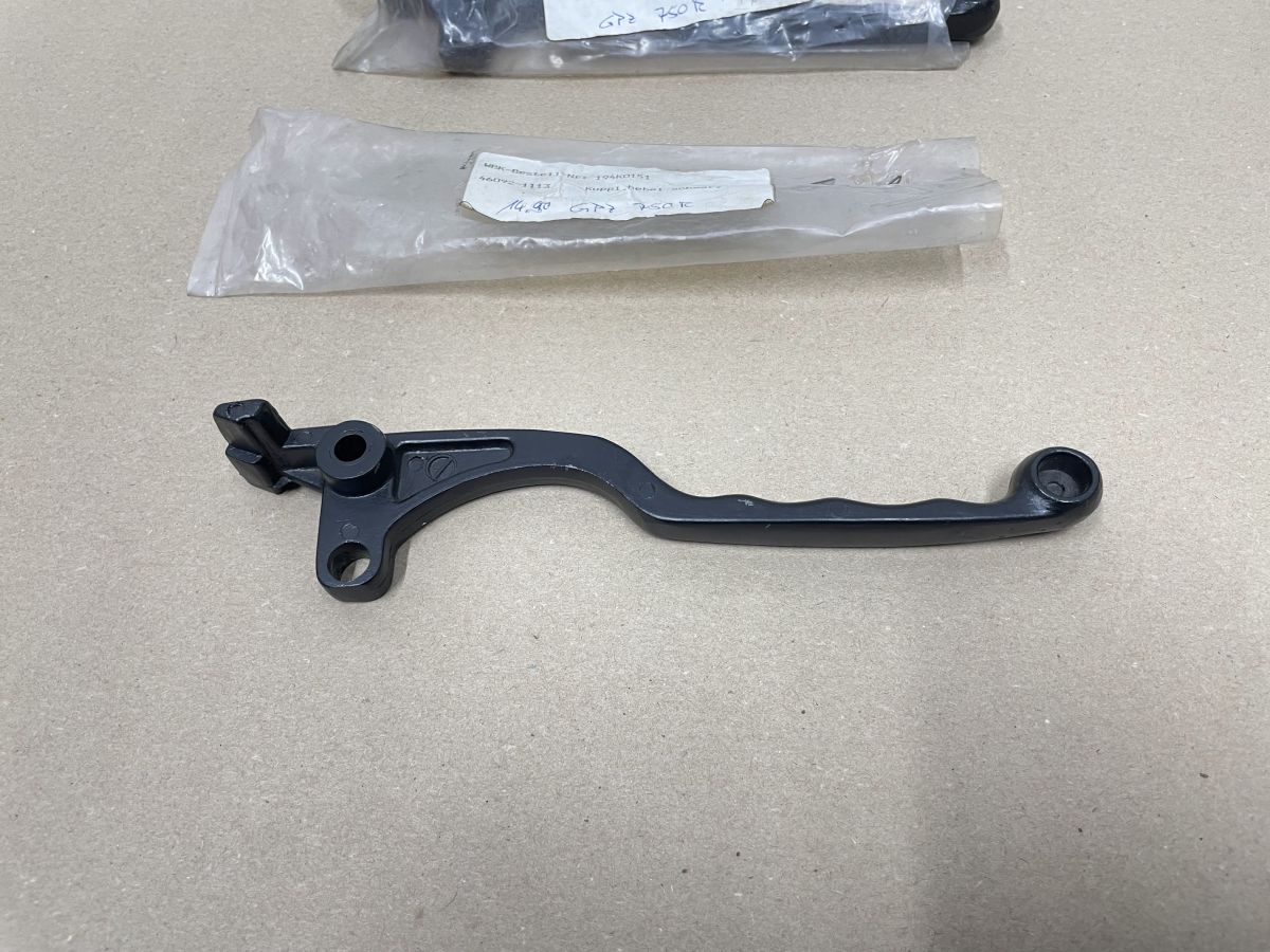 KAWASAKI GPX GPZ GTR VN ZG - 2x Kupplungshebel clutch lever (118-9)