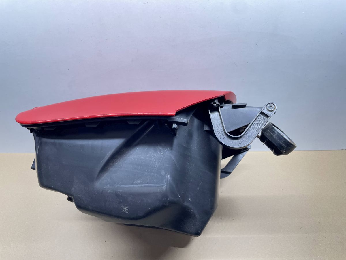 Hercules Splinter / Peugeot Speedake - Front Staufach Verkleidung fairing (81)