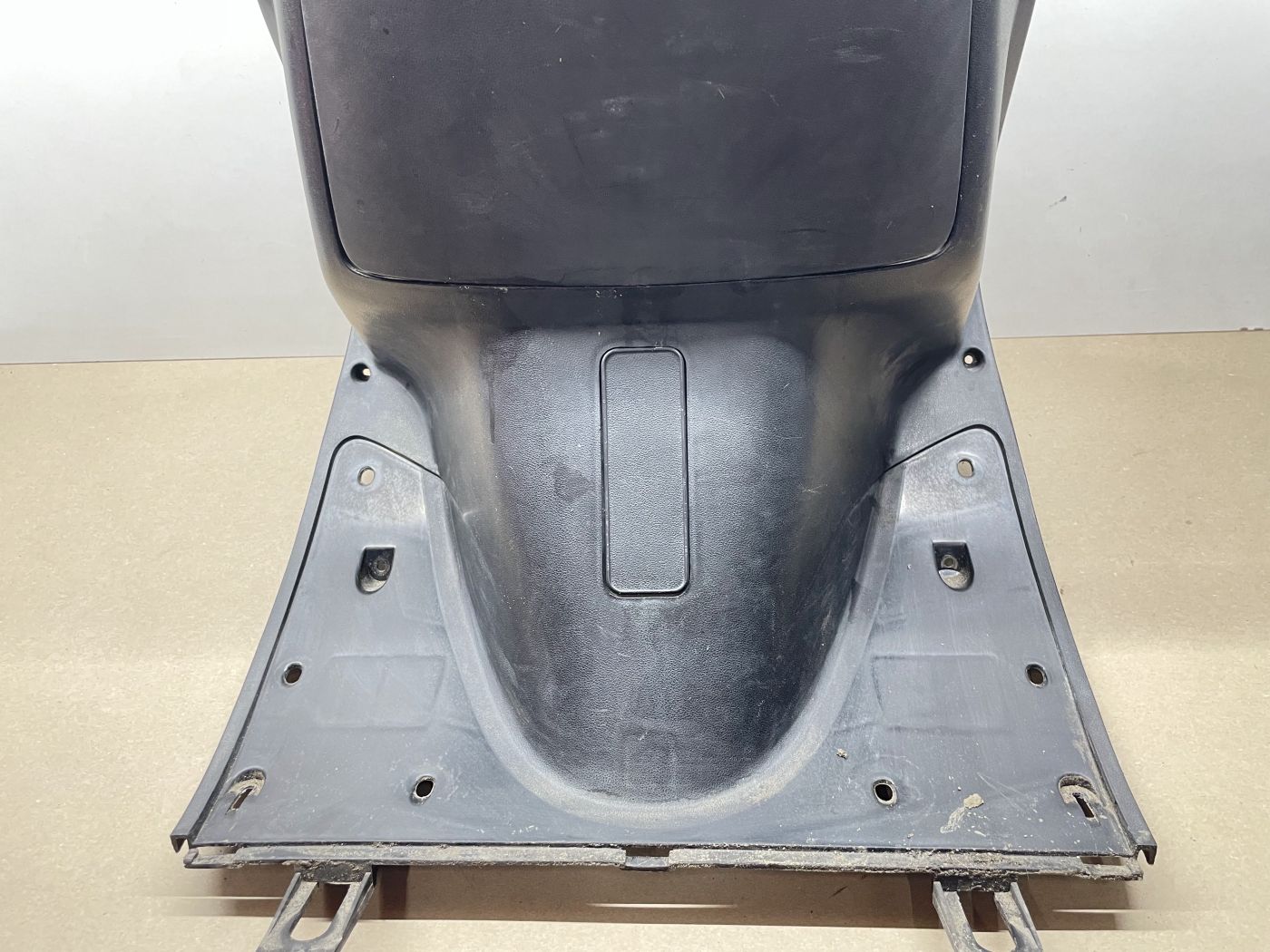 Kymco KB 50  - Beinschild Verkleidung Innenraum Abdeckung fairing (117)