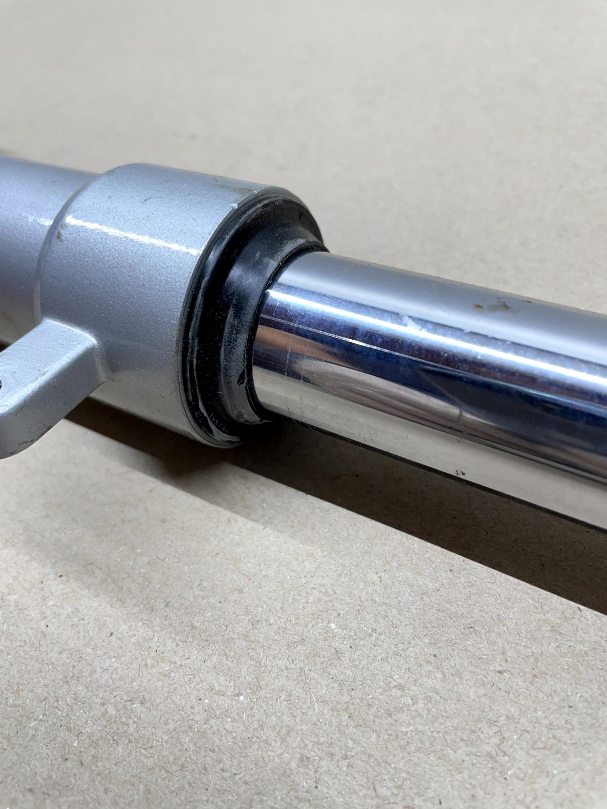 Pegasus R50X R125X - original Gabelholm links front fork  (39-18)