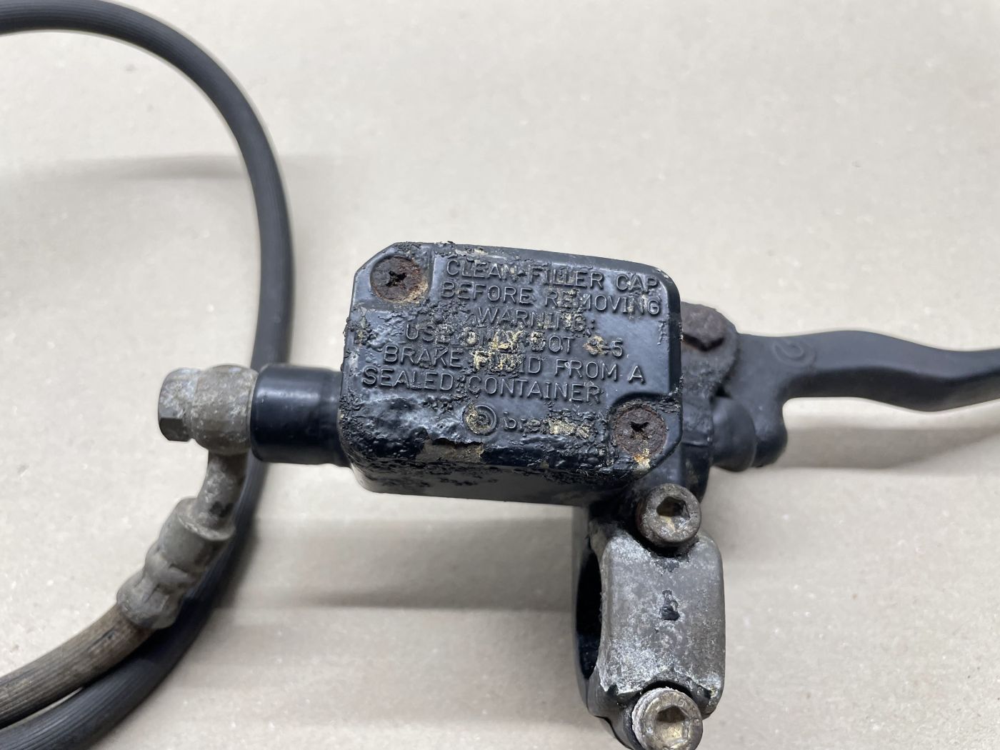 Aprilia Gulliver 50 - Bremse vorne Bremspumpe Bremszange Bremsleitung (102-10)