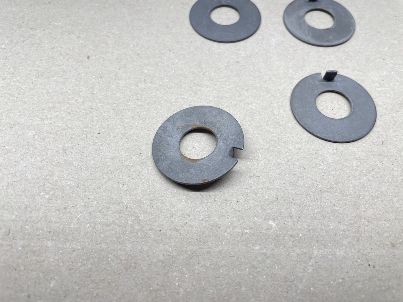 ILO Minimotor MM 524 540 -  4Stk. ORIGINAL Sicherungsblech Getriebe NOS (39-49R)