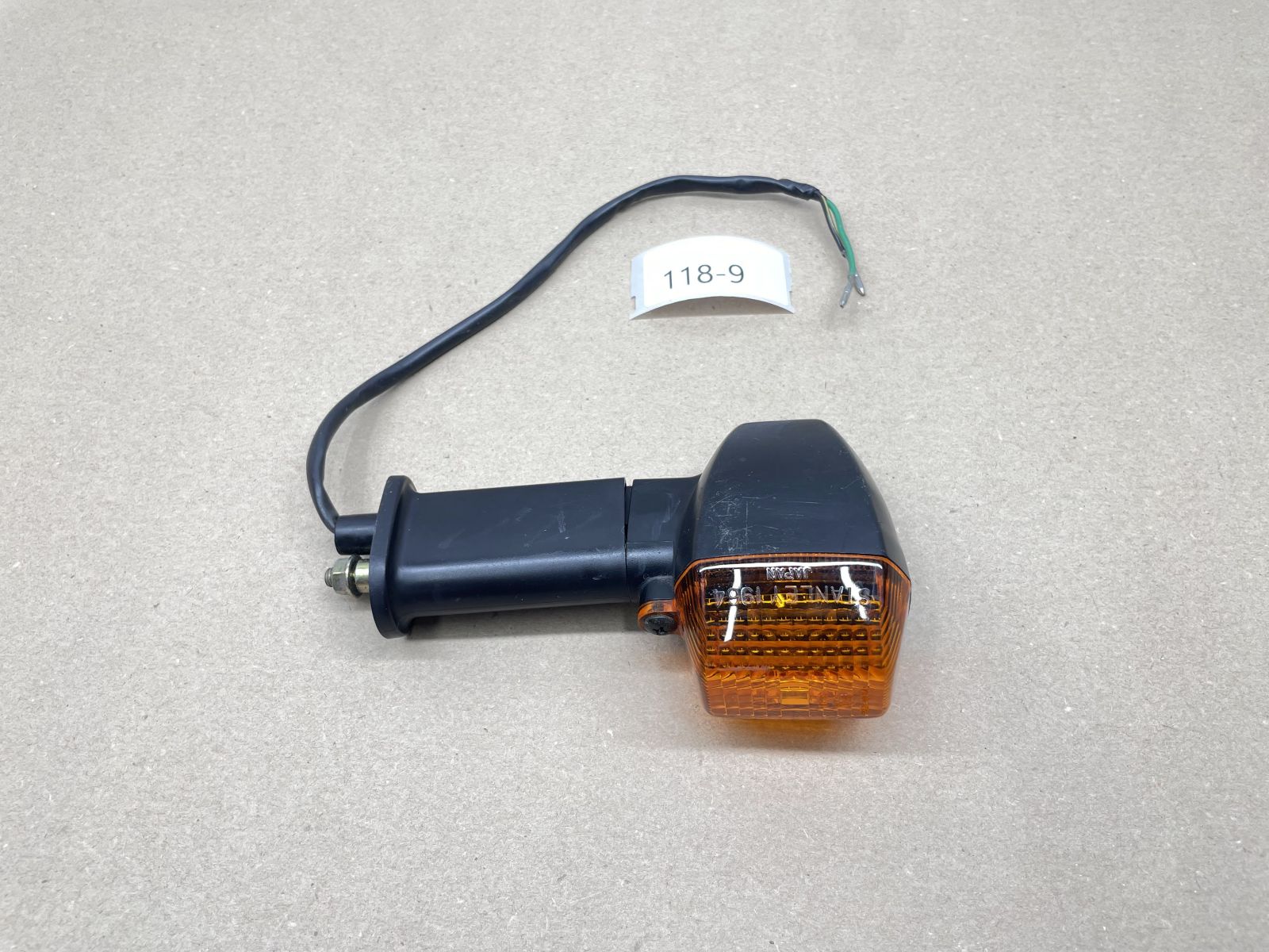 Kawasaki GPZ 500 A - ORIGINAL Blinker hinten rechts / links Stanley flasher (118-24)