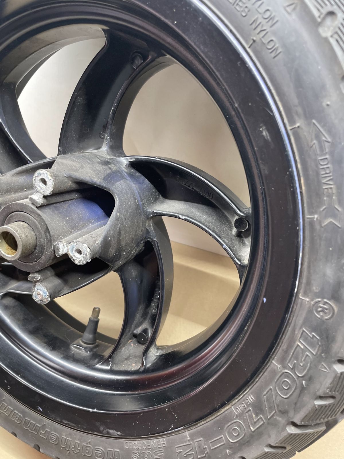 Piaggio TPH 50 - Vorderrad Reifen Felge vorne wheel (84-9)