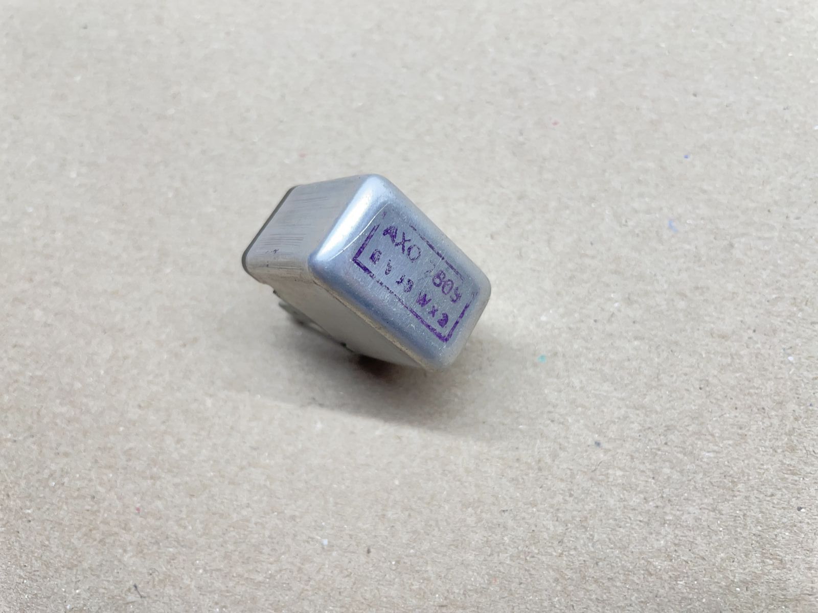 Motobecane Mobylette X1 - ORIGINAL Blinkgeber AXO 7803 NOS (39-32)