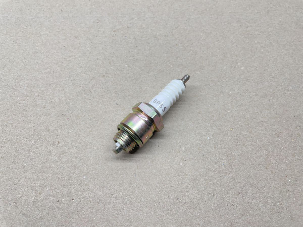 1x NGK Zündkerze BP5S spark plug (Z2)