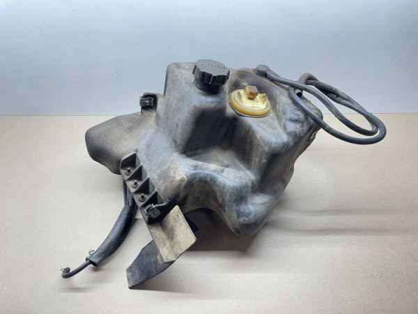 Piaggio NRG MC3 - original Benzintank Kraftstofftank petrol tank (111)