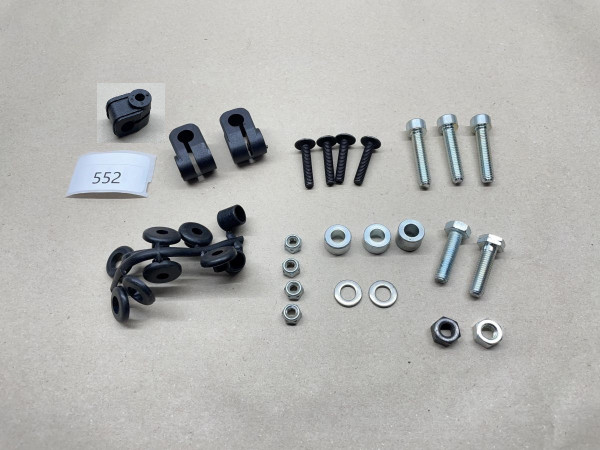 Befestigung Windschild Windschutzscheibe Derbi Kymco Italjet Daelim Roller (102-4)